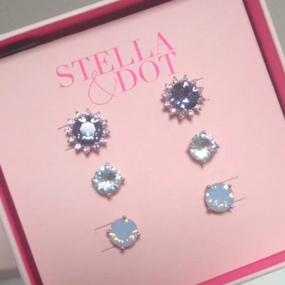 Stella and Dot Halo Spark Stud Set - Picture 1 of 2